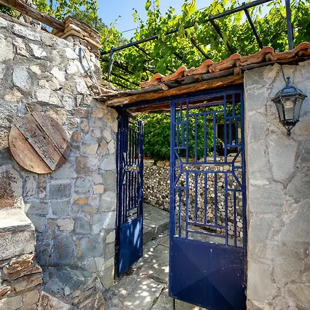 Mountain Stone Maries (Thasos)