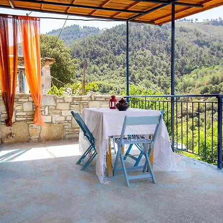 Mountain Stone Ferienhaus Maries (Thasos)
