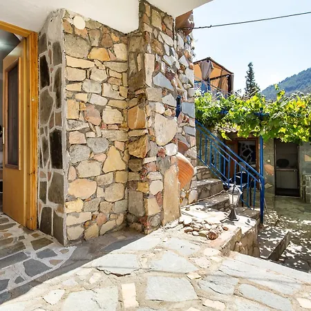 Mountain Stone Ferienhaus